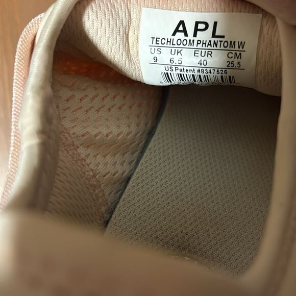 APL: Athletic Propulsion Labs Techloom Phantom Sneakers in Beach/Ivory Size 9 - Picture 14 of 14